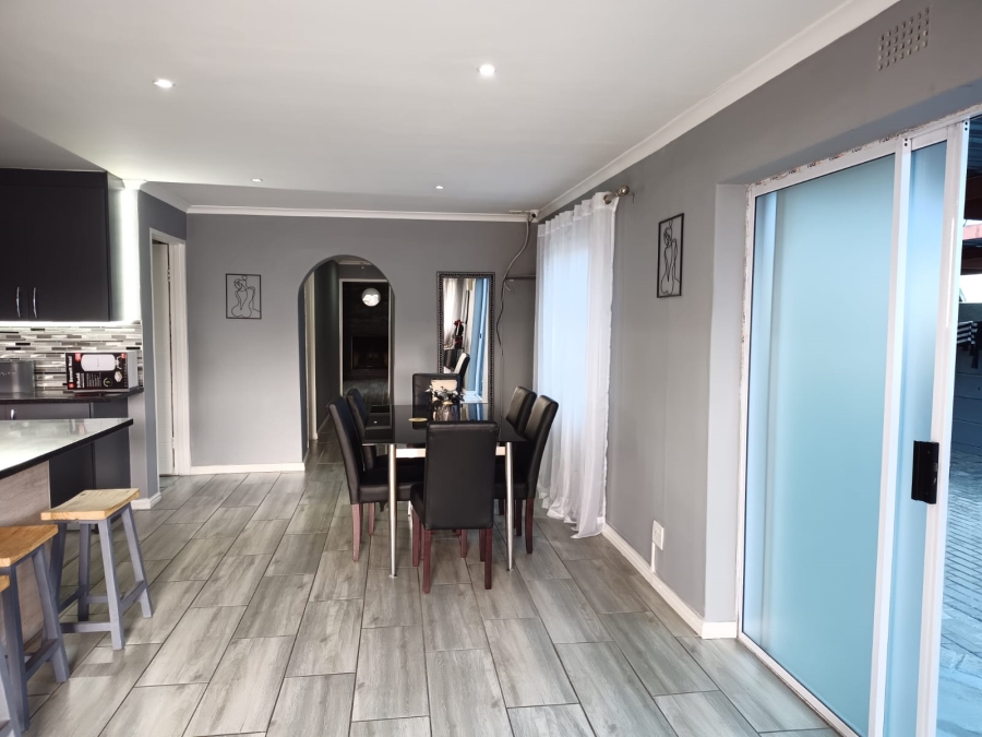 To Let 2 Bedroom Property for Rent in Heather Park Western Cape